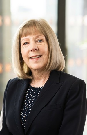 Dr Ruth Hussey