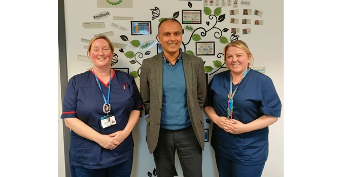 Raj Jain (centre) during the visit to the frailty virtual ward, with Julie Swift, Advanced Nurse Practitioner (left) and Lydia Vallance-Prentice, Clinical Nurse Lead (right)